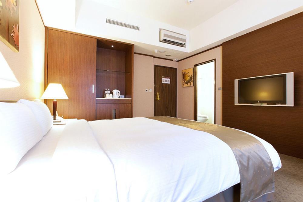 Fullon Hotel Sanyin Саншиа Екстериор снимка