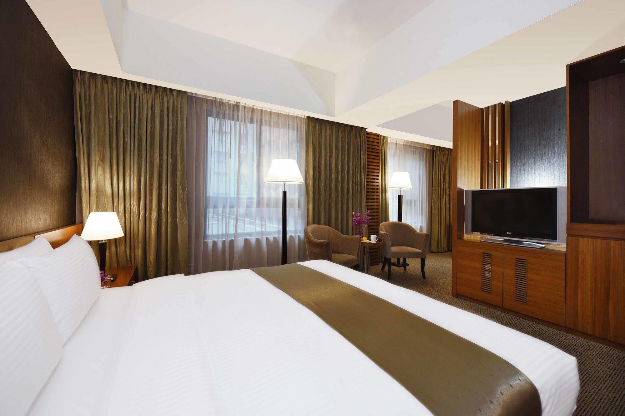 Fullon Hotel Sanyin Саншиа Екстериор снимка