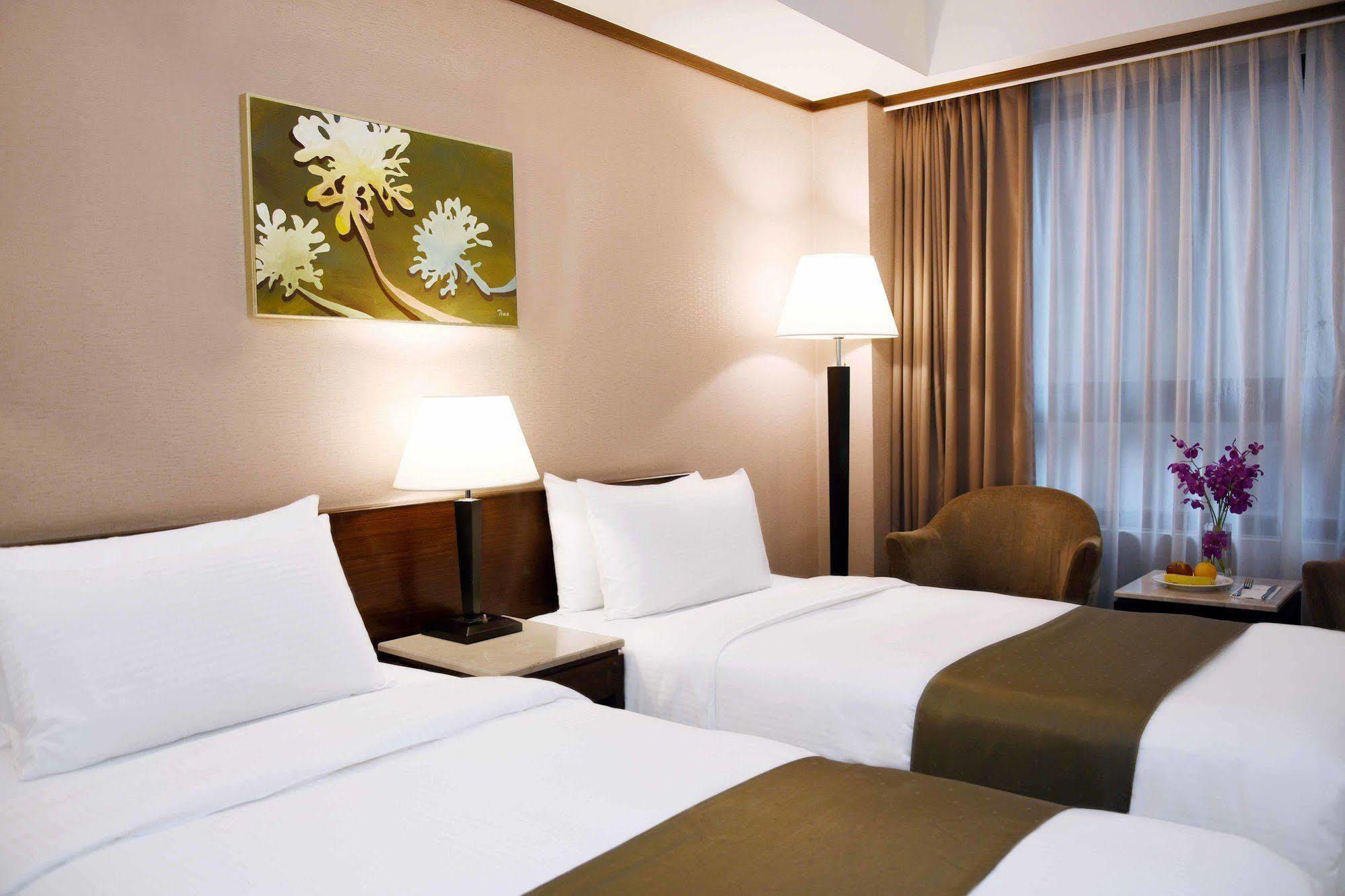 Fullon Hotel Sanyin Саншиа Екстериор снимка