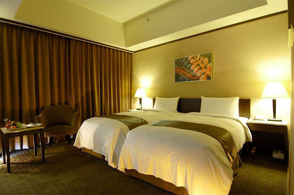 Fullon Hotel Sanyin Саншиа Стая снимка